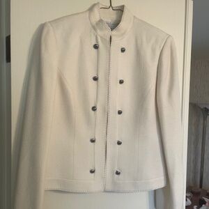 Tahari Pantsuit  Military Style  Size 8  Off White/ Charcoal Gray